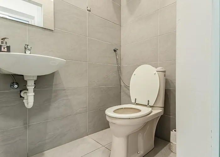 Beautifull 2 Side By Side Near Volksoper & Akh With Free Wifi * Vienna